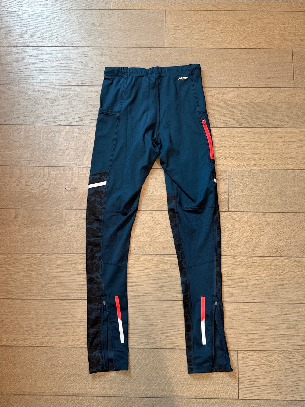 New Balance Men's Black Athletic Leggings - Picture 3 of 5